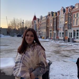 Meet your Posher, Kady